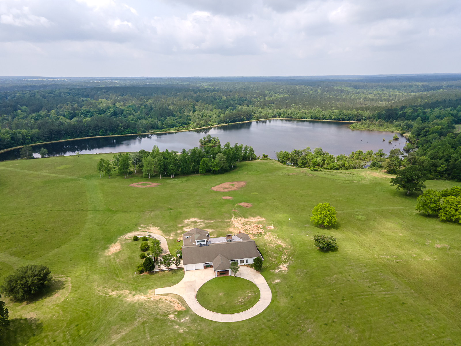 The Farm At Hickory Creek, Aerial view of lake